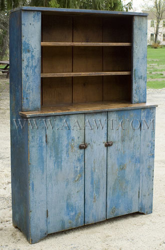 Step-Back Cupboard
BLUE PAINT...dry patina
First-half 19th century, entire view